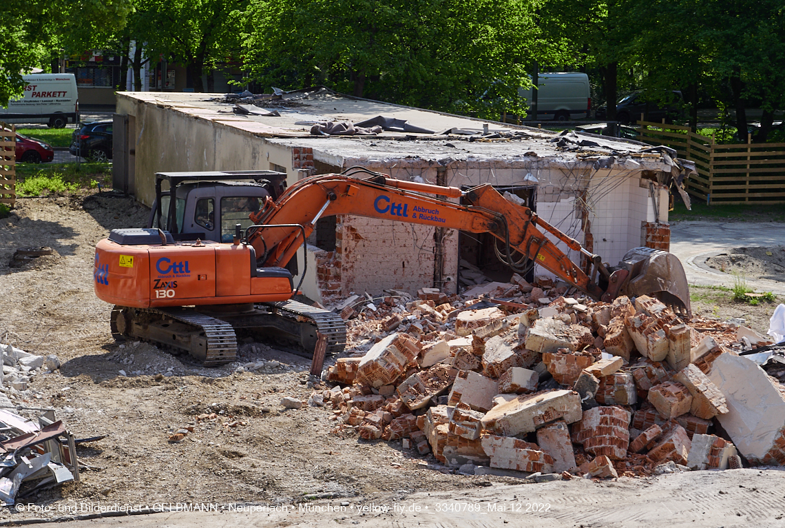 12.05.2022 - Baustelle am Haus für Kinder in Neuperlach